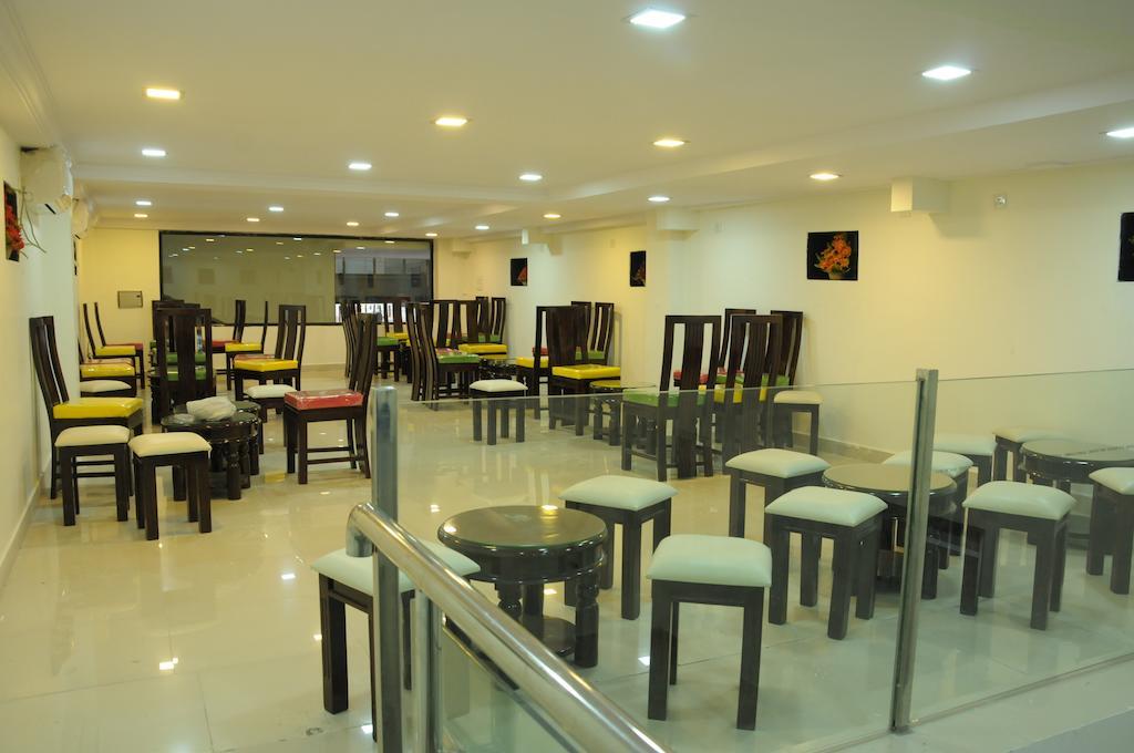 Hotel Executive Inn Vijayawada Bagian luar foto