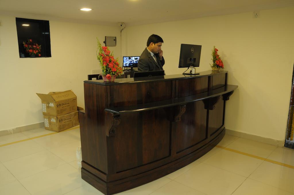Hotel Executive Inn Vijayawada Bagian luar foto