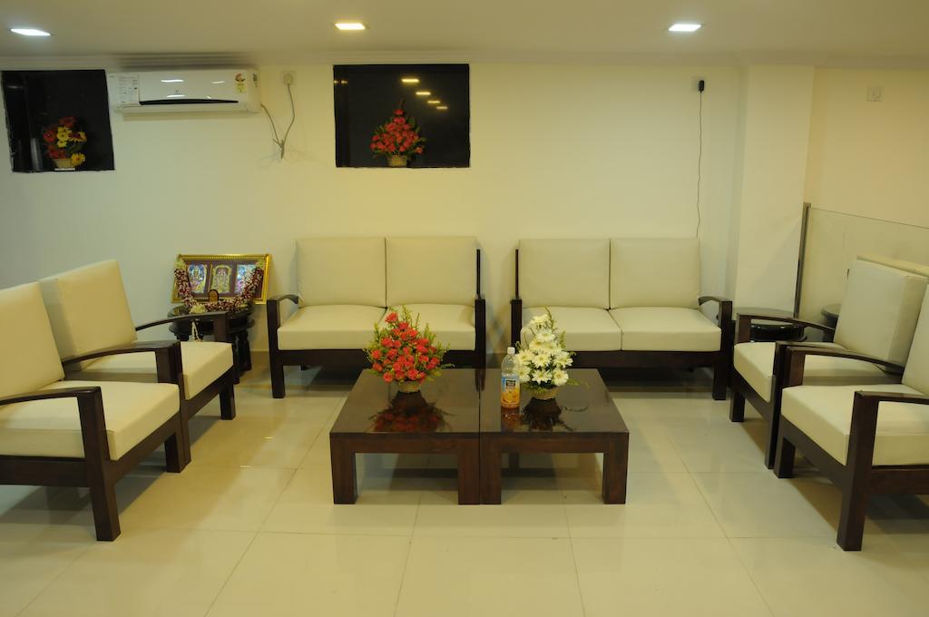 Hotel Executive Inn Vijayawada Bagian luar foto