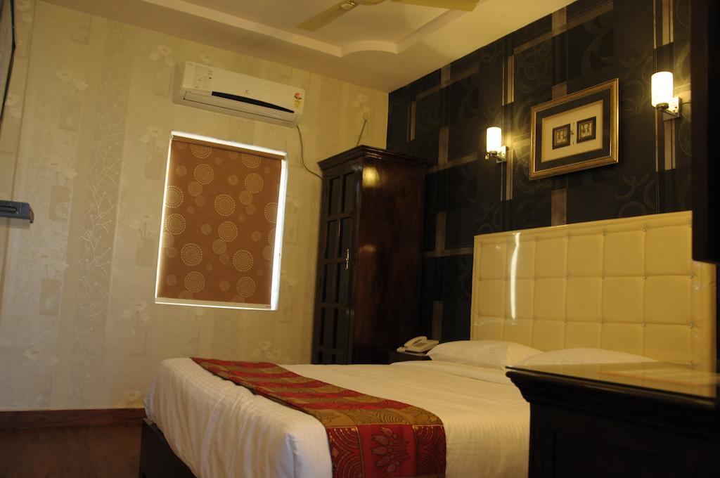 Hotel Executive Inn Vijayawada Bagian luar foto